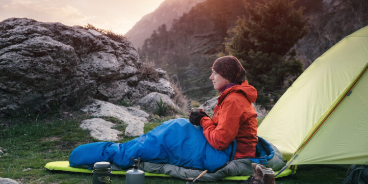 Mata samopompująca czy materac
